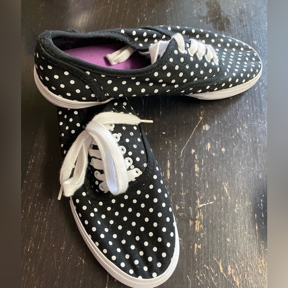 Mossimo Supply Size 9 - Picture 2 of 3